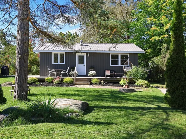 196 Paradise Ave, Tay, ON L0K 1R0