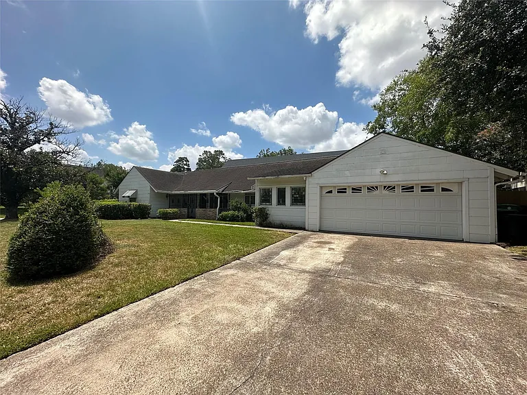 903 Lamonte Ln — Photo 33
