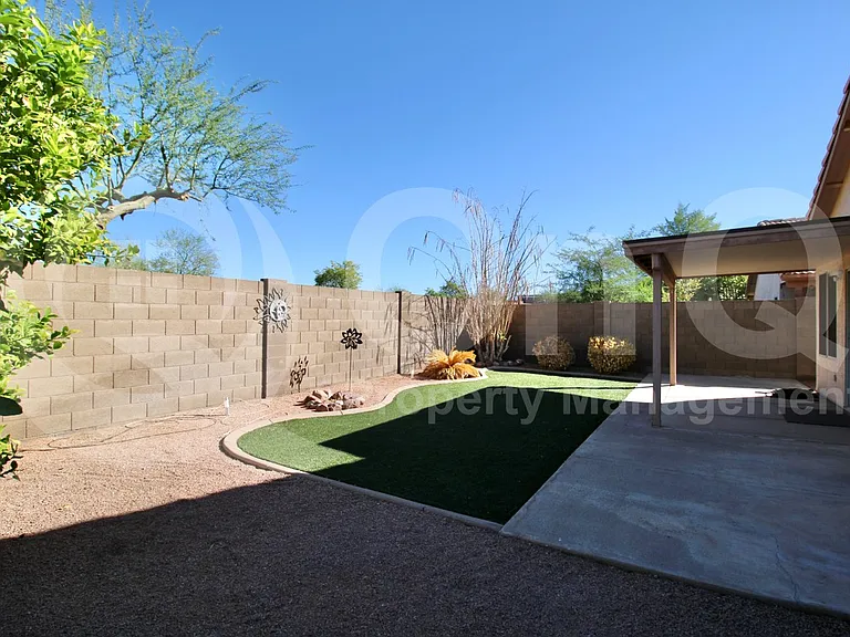 208 W Jasper Dr — Photo 22