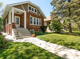 2100 Forestview Rd, Evanston, IL 60201