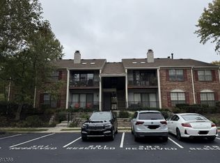 122 Irving Pl, Basking Ridge, NJ 07920