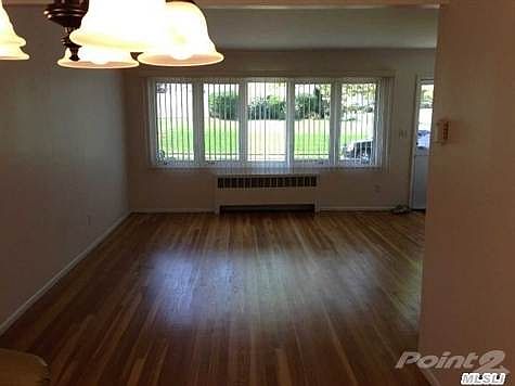 3rd image of 3 Lark Ave