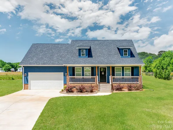 1355 Bryson Creek Dr, Mc Connells, SC 29726