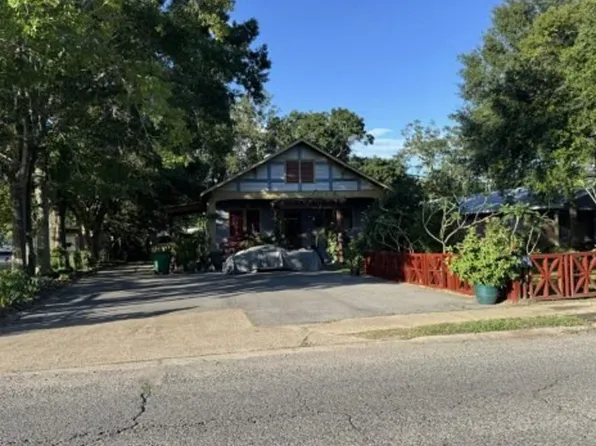 2718 Main St, Jeanerette, LA 70544