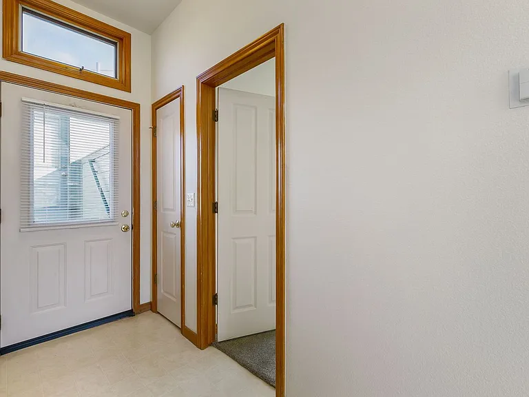 415 Mason Ct #1B — Photo 10