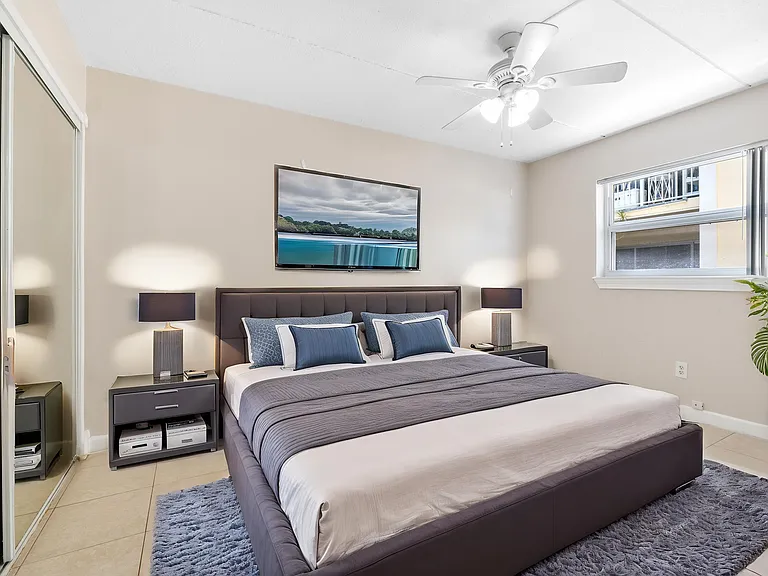 510 Prosperity Farms Rd #4B — Photo 2
