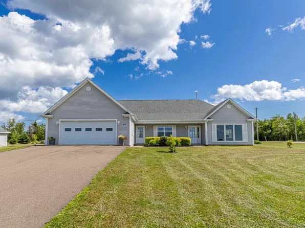 12 Ashton St, Fairview, PE C0A 1H2