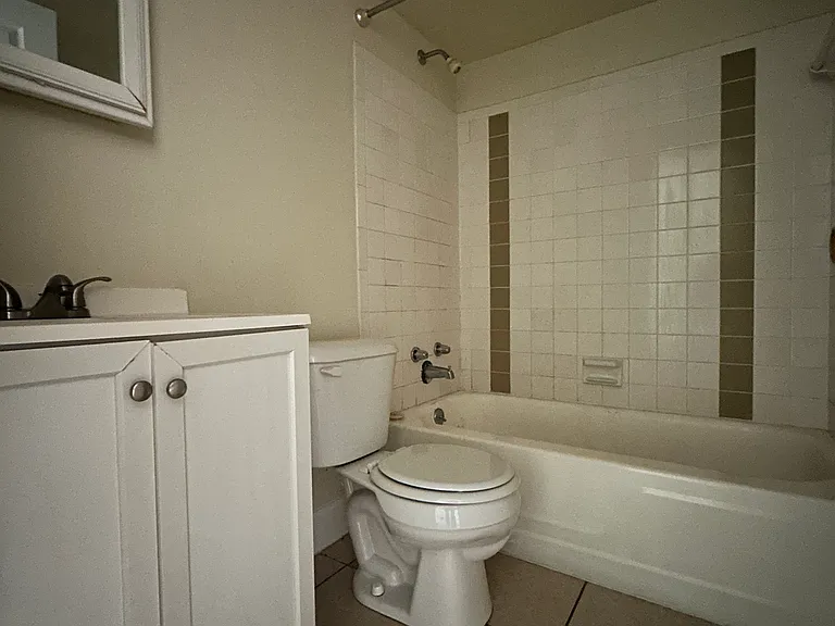 519 Riddle Rd #22 — Photo 11
