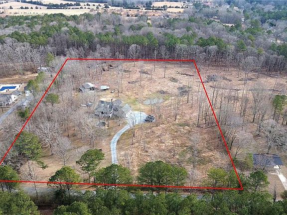 3rd image of 452 Terry White Rd