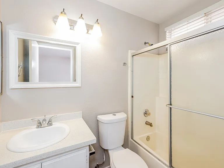 5323 Sable Ct — Photo 11