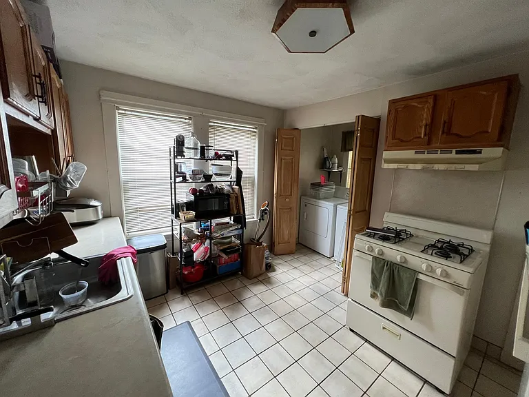 14 Ash St #1 — Photo 14