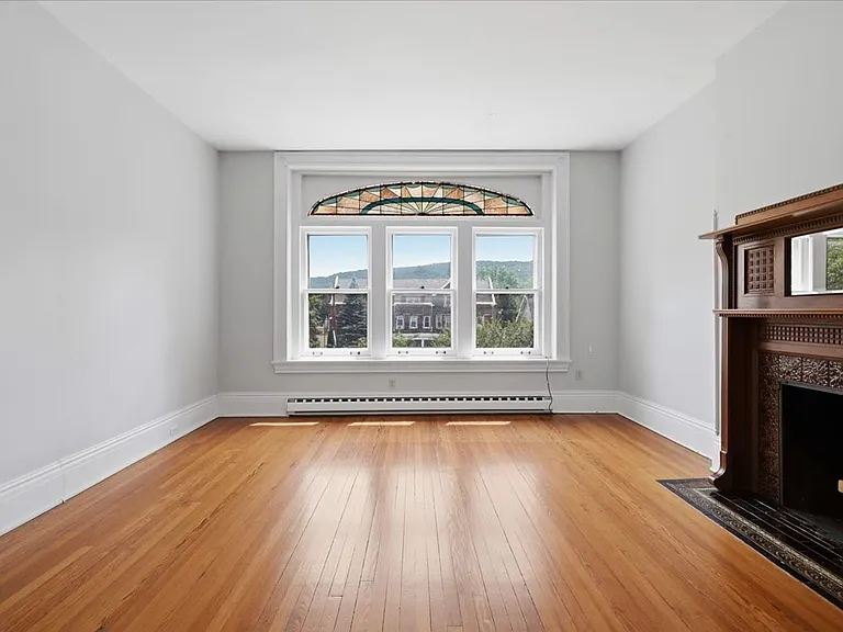 825 Delaware Ave — Photo 7