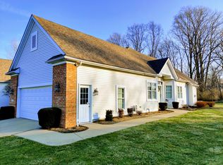 2011 Chatham Dr, Fairview, PA 16415