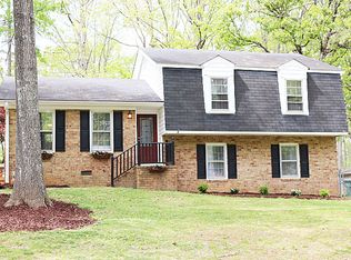 1036 Ivy Ln, Cary, NC 27511