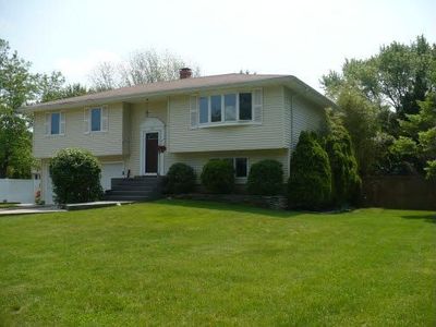 37 Barbara Ave, Port Jefferson Station, NY, 11776