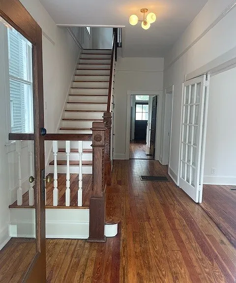 718 E Henry St — Photo 4