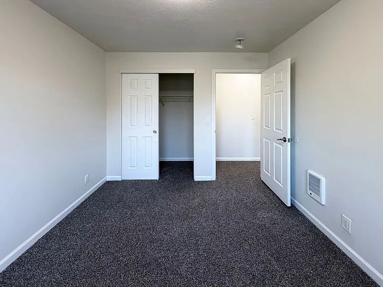 2447 Roosevelt Blvd #3 — Photo 18