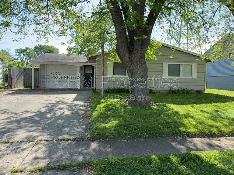 2400 Balmoral Blvd — Photo 2