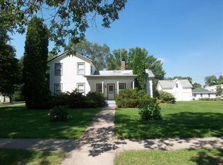 247 W Monroe St, Spring Green, WI 53588