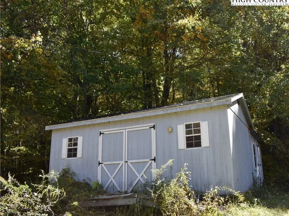 350 Little Fawn Lane, Sparta, NC 28675