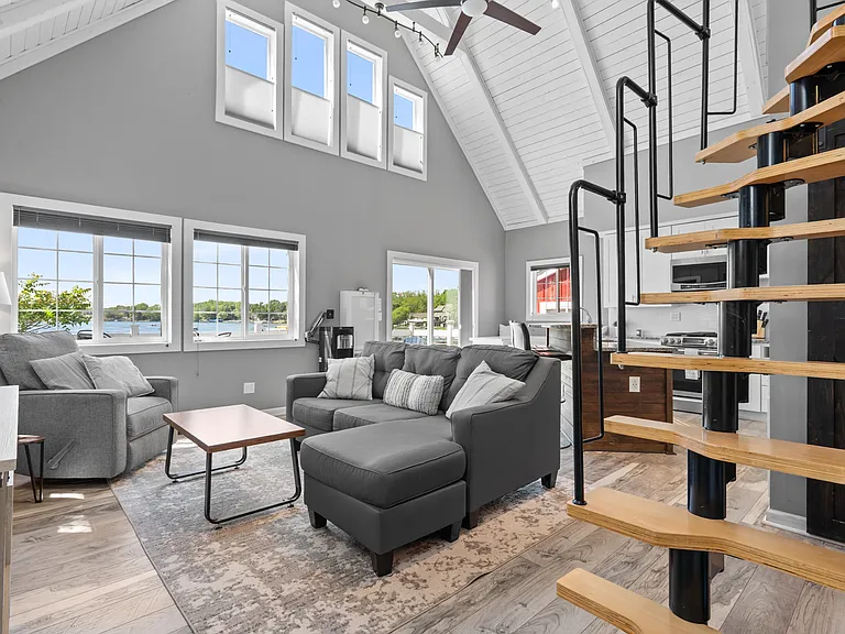 11478 E Shore Dr — Photo 32