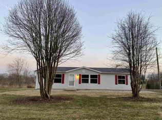 21 Millers Ridge Dr, Warsaw, KY 41095