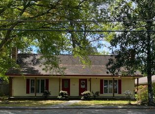 2708 McInnis Loop #A & B, Hattiesburg, MS 39402