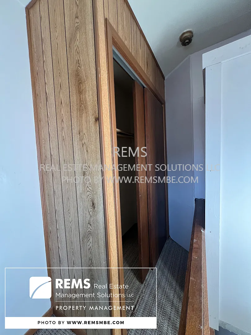 420 N Pine St — Photo 4