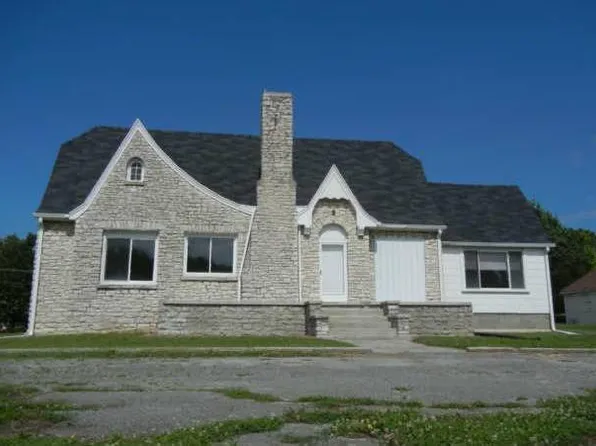 150 Hilltop Dr, Hopkinsville, KY 42240