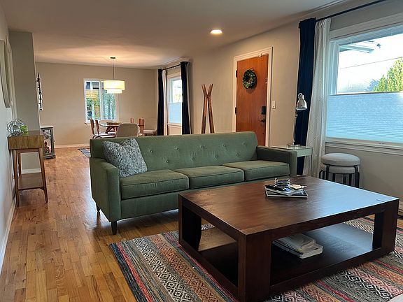 Living room/dinning room