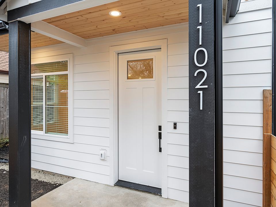 2nd image of 11021 35th Ave NE