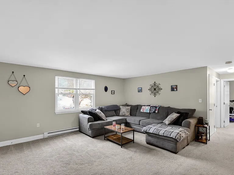 17 Anderson Ave #D — Photo 10