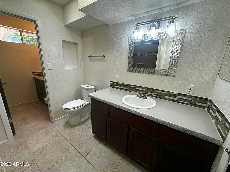 8737 E Jackrabbit Rd — Photo 21