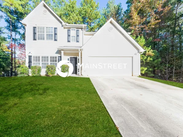 2055 Harvest Cir, Fairburn, GA 30213