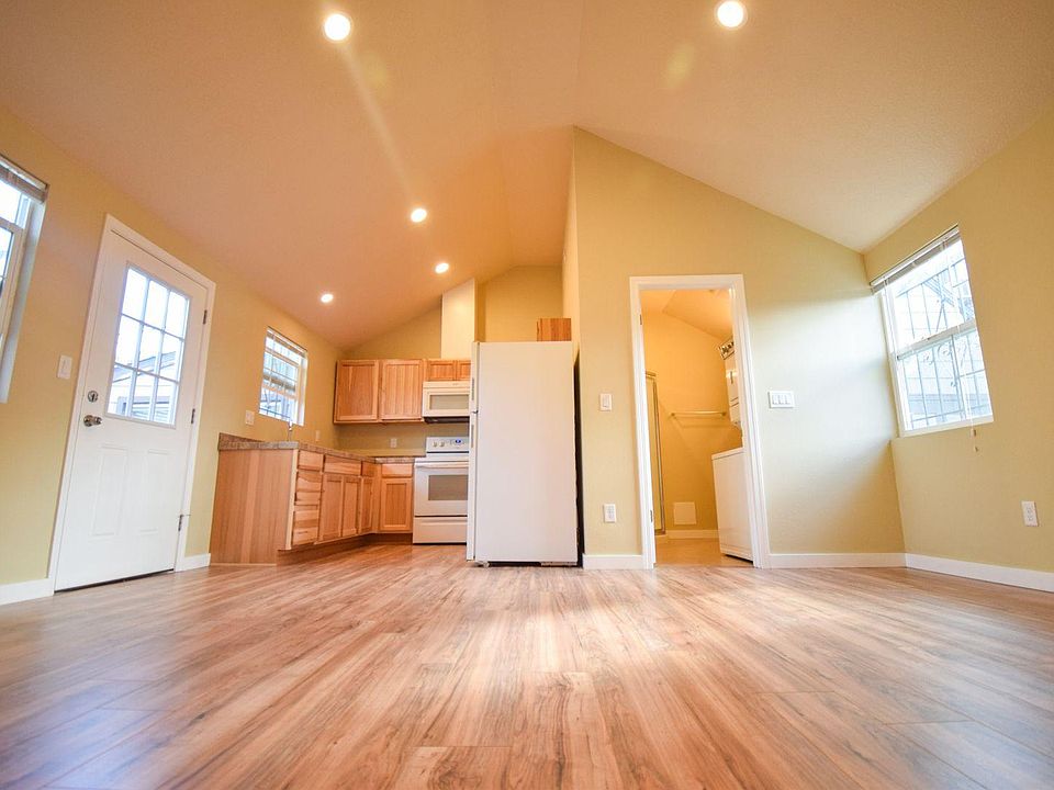 1st image of 408 SE 99th Ave