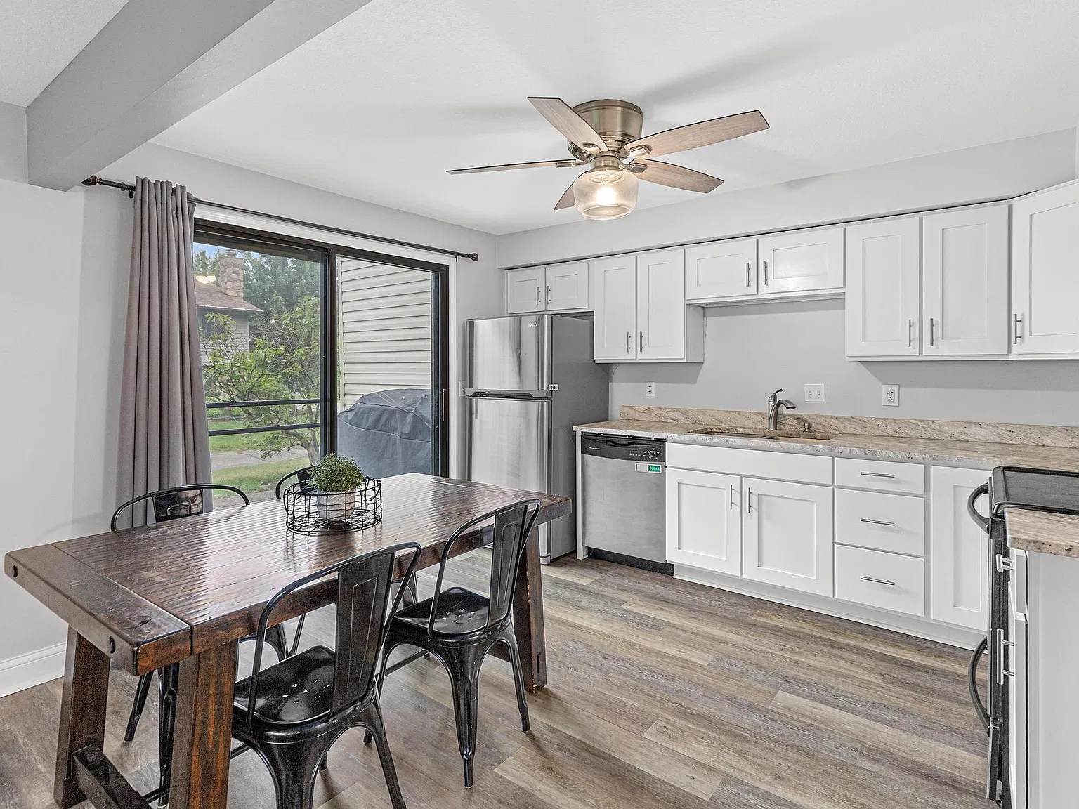 Tanglewood Dr, Shoreview — Photo 4