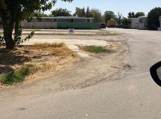 501 Belmont Ave SPACE 24, Bakersfield, CA 93308