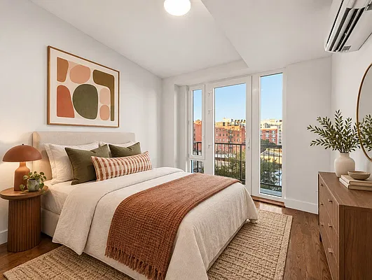 Bedroom, photo 1