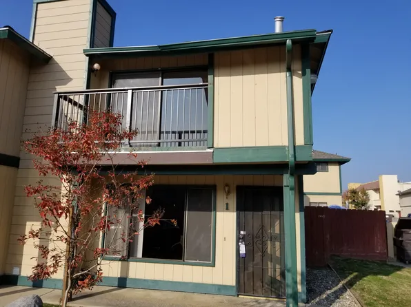 341 N Capitola Ct APT 3, Porterville, CA 93257
