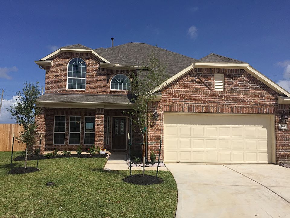 1st image of 201 Brookwood Park Ln