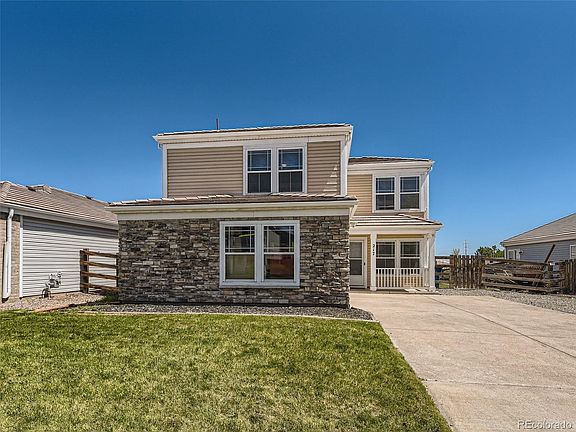 3rd image of 217 Vista Blvd