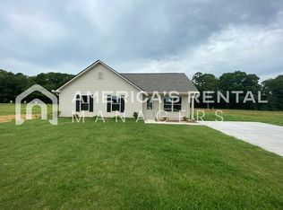 370 Sunlight Cir, Talladega, AL 35160