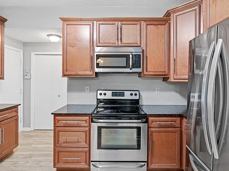 1234 Crystal Pl E — Photo 19