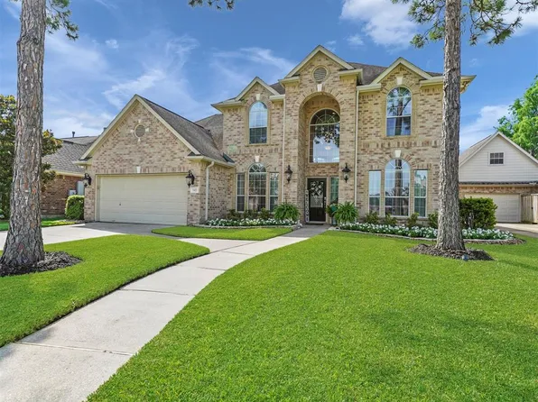 2422 Kinsdale Ave, Dickinson, TX 77539