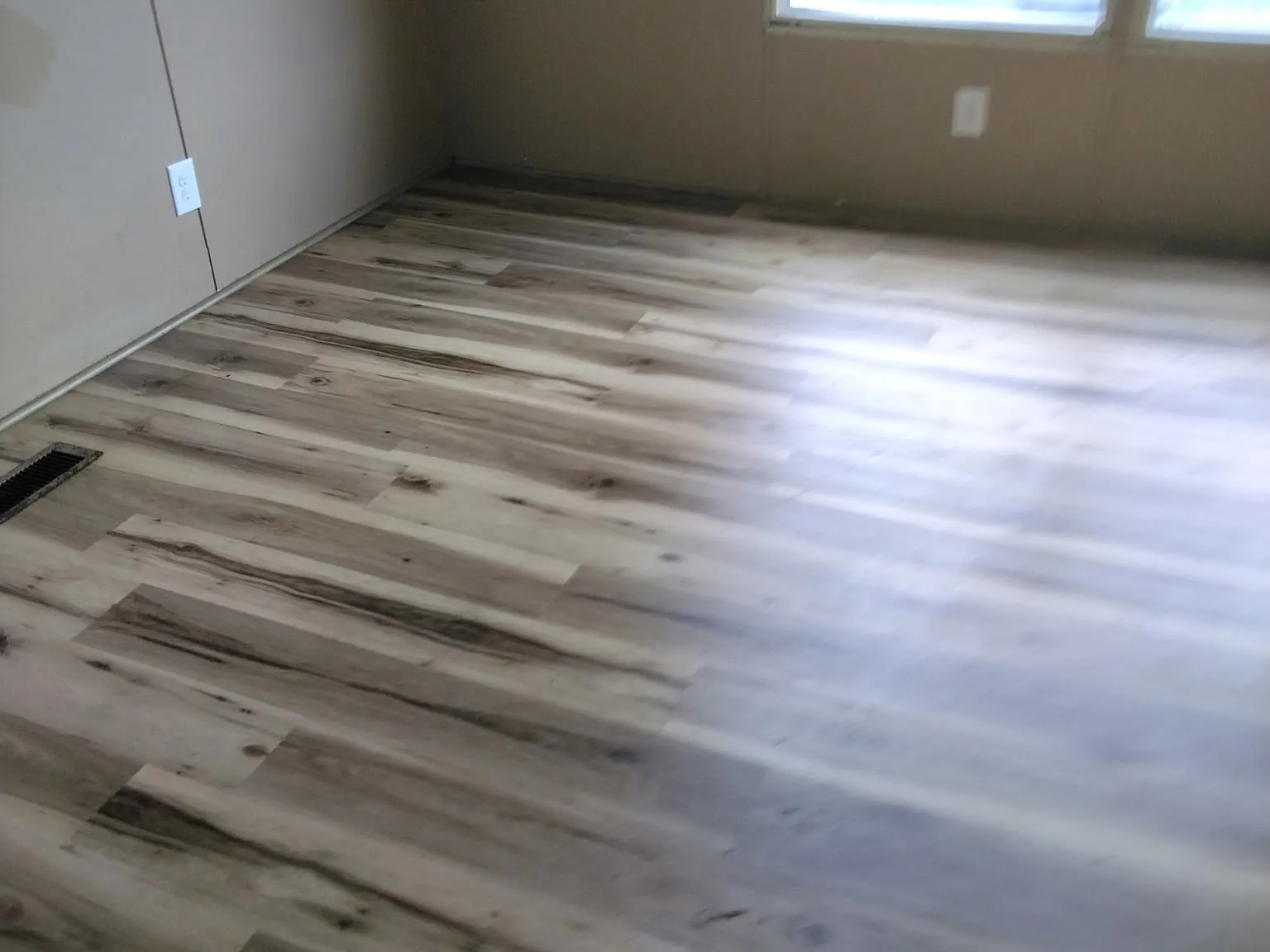 3 bed, 1296 sqft, $750 — Photo 4