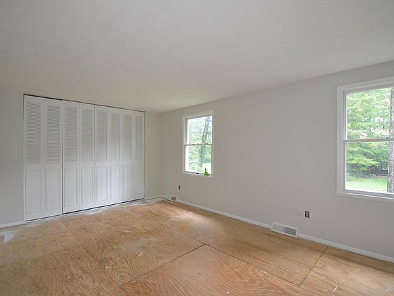 2nd image of 1528 Plantation Dr