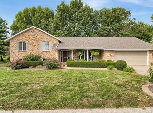 47 Waterford Ln, Glen Carbon, IL