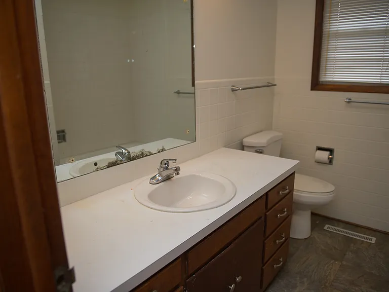 2502 N Monroe St — Photo 7