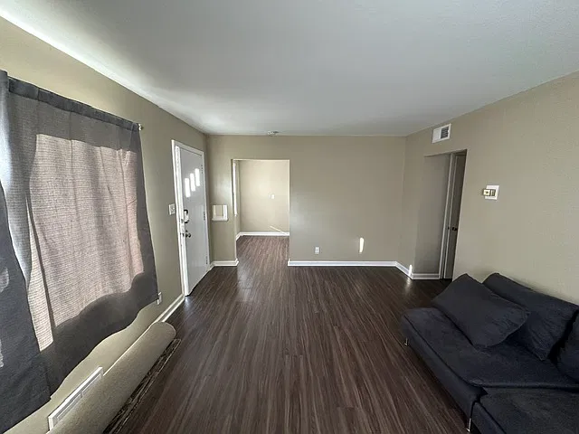 1 bed, 700 sqft, $775 — Photo 2