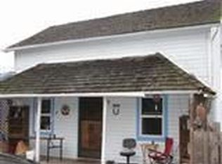 322 W 4th St, Omak, WA 98841